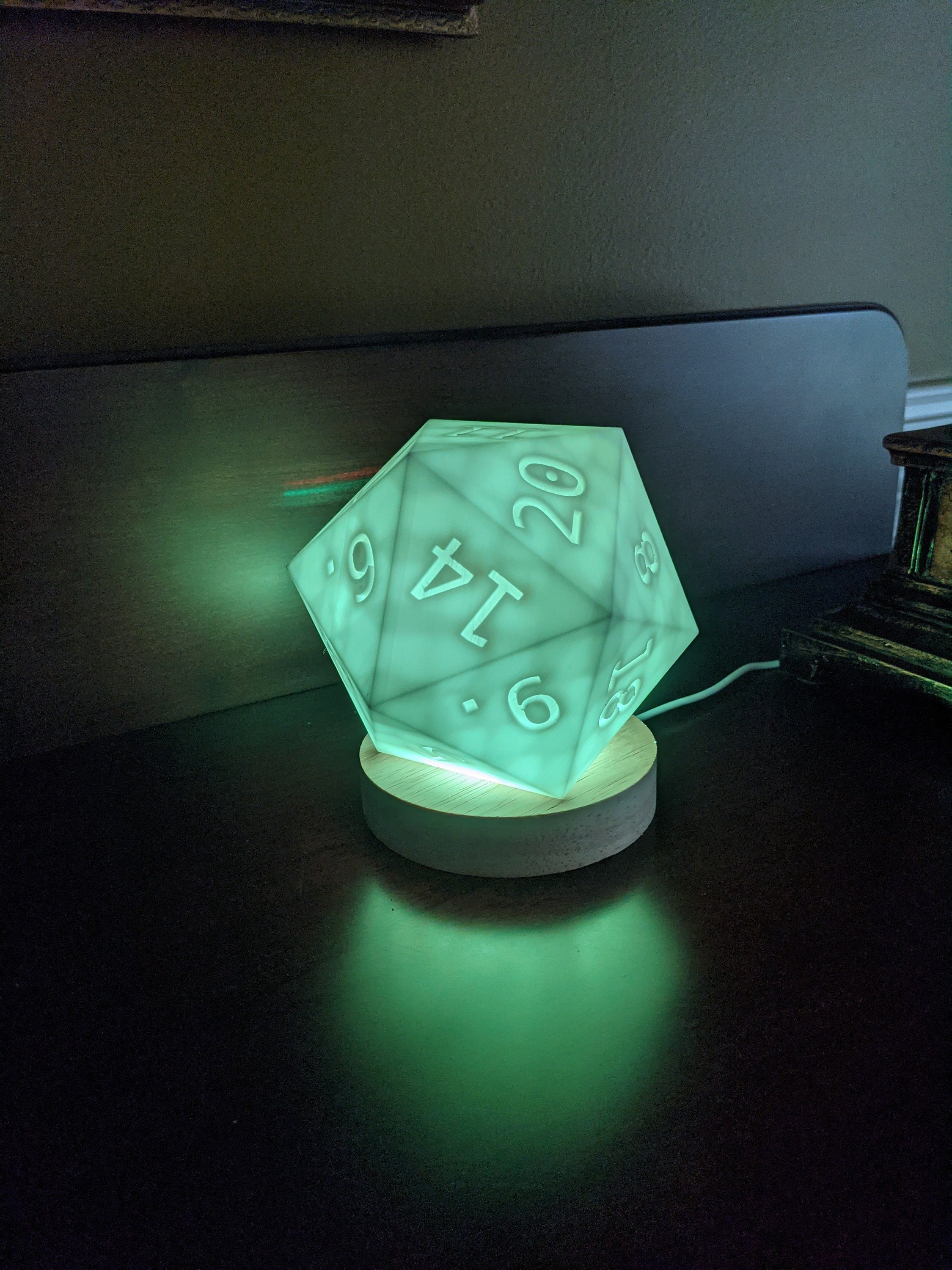 D20 Dice Lamp: 3d Printed Dungeons And Dragons Accent Light